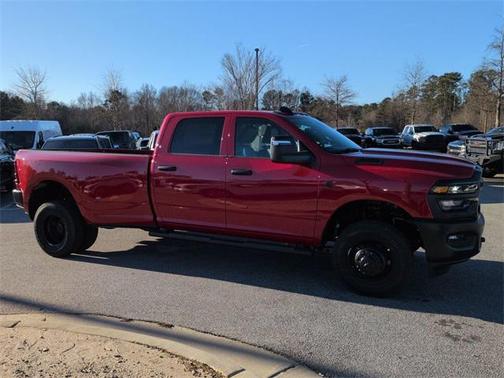 2026 RAM 3500 Tradesman Crew Cab 4x4 8' Box