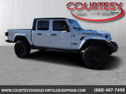 2022 Jeep Gladiator Sport
