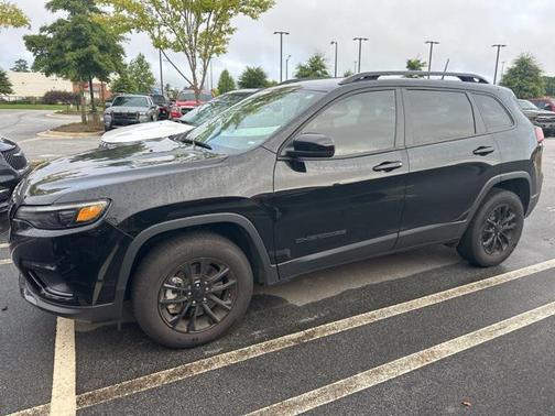 2023 Jeep Cherokee Altitude