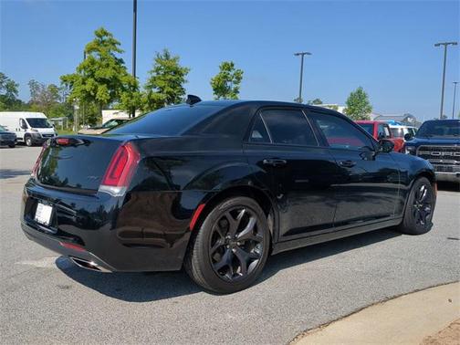 2021 Chrysler 300 Touring