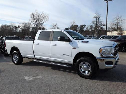 2022 RAM 2500 Big Horn Crew Cab 4x4 8' Box