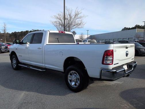 2022 RAM 2500 Big Horn Crew Cab 4x4 8' Box