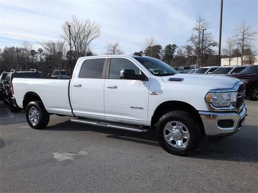 2022 RAM 2500 Big Horn Crew Cab 4x4 8' Box