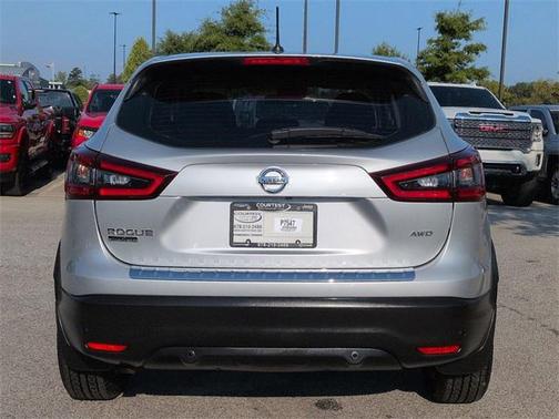 2020 Nissan Rogue Sport S