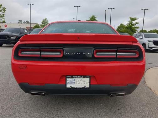 2020 Dodge Challenger SXT