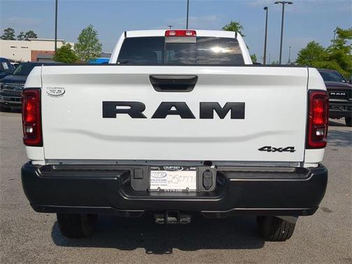 2025 RAM 2500 Tradesman Crew Cab 4x4 8' Box
