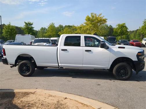 2025 RAM 2500 Tradesman Crew Cab 4x4 8' Box