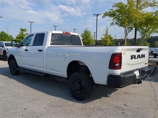 2025 RAM 2500 Tradesman Crew Cab 4x4 8' Box