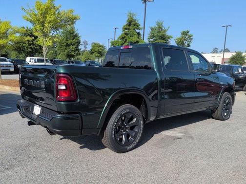 Serrano Green Metallic 2026 RAM 1500 Big Horn/Lone Star