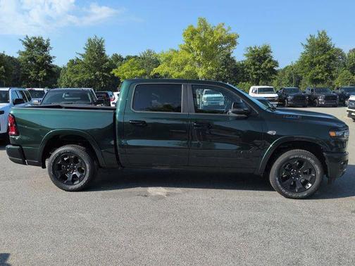 Serrano Green Metallic 2026 RAM 1500 Big Horn/Lone Star