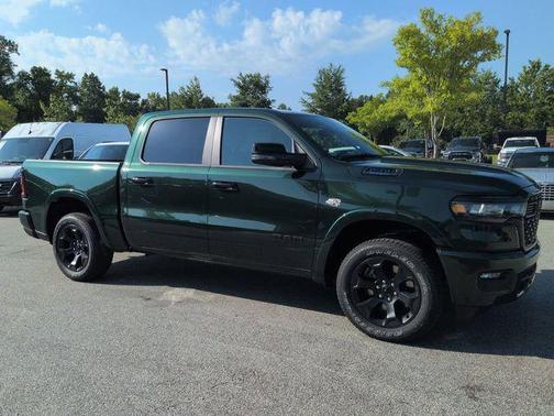 Serrano Green Metallic 2026 RAM 1500 Big Horn/Lone Star