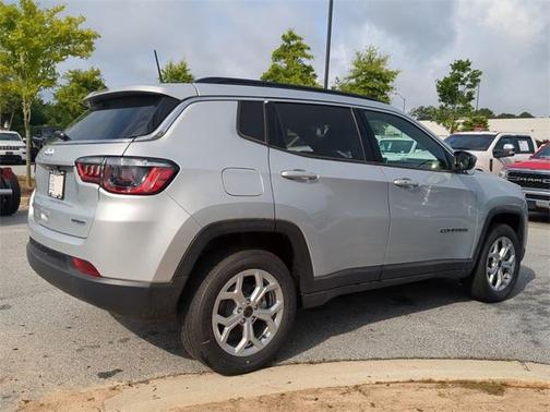 2025 Jeep Compass Latitude