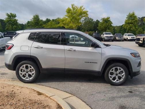 2025 Jeep Compass Latitude