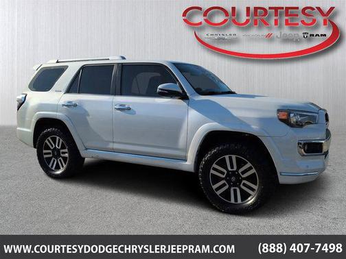 Blizzard Pearl 2017 Toyota 4Runner Limited