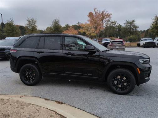 2025 Jeep Grand Cherokee Altitude
