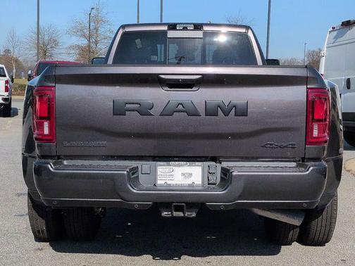 2026 RAM 3500 Laramie Crew Cab 4x4 8' Box