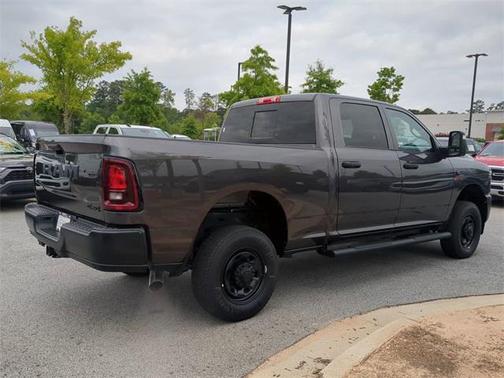 2025 RAM 2500 Tradesman Crew Cab 4x4 6'4' Box