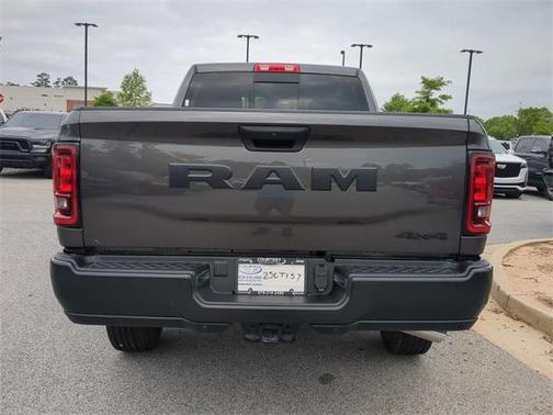 2025 RAM 2500 Tradesman Crew Cab 4x4 6'4' Box