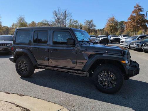Granite Crystal Metallic Clearcoat 2026 Jeep Wrangler Sport S