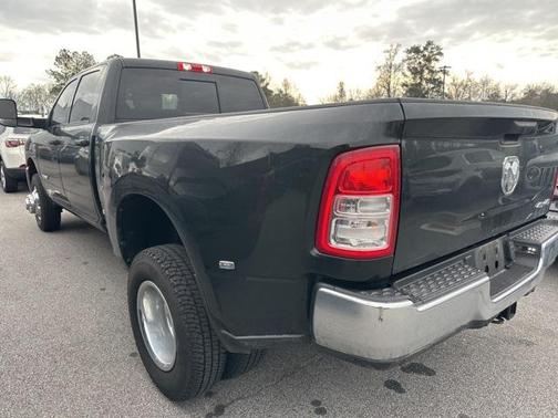 2022 RAM 3500 Tradesman Crew Cab 4x4 8' Box