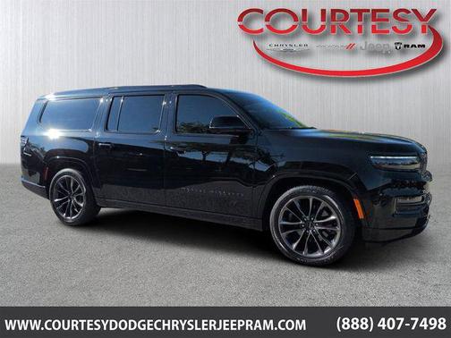 Diamond Black Crystal Pearlcoat 2024 Jeep Grand Wagoneer L Series II 4x4