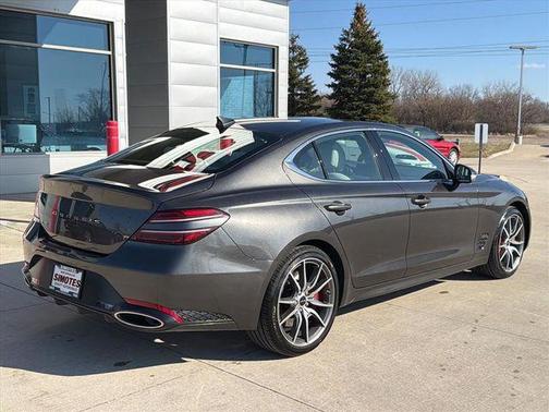 Makalu Gray 2025 Genesis G70 2.5T RWD