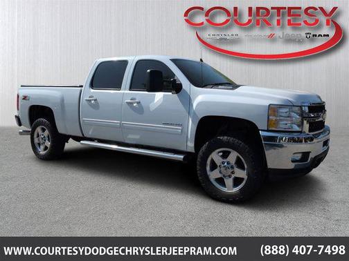 Summit White 2013 Chevrolet Silverado 2500 LTZ
