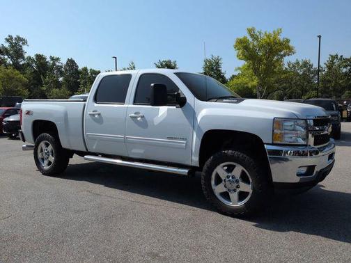 Summit White 2013 Chevrolet Silverado 2500 LTZ