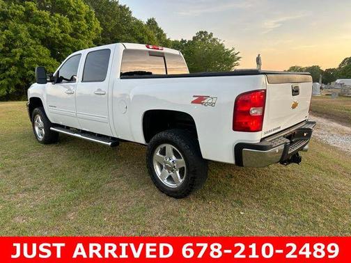 Summit White 2013 Chevrolet Silverado 2500 LTZ