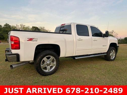 Summit White 2013 Chevrolet Silverado 2500 LTZ