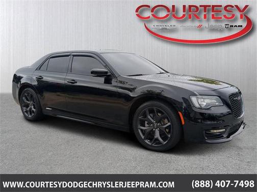2023 Chrysler 300 S