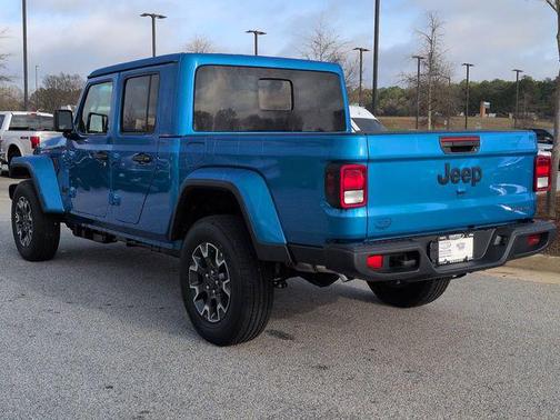 2026 Jeep Gladiator Sahara 4x4