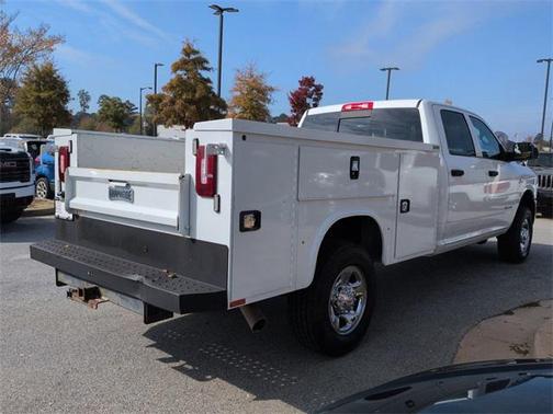 2022 RAM 3500 Tradesman Crew Cab 4x4 8' Box