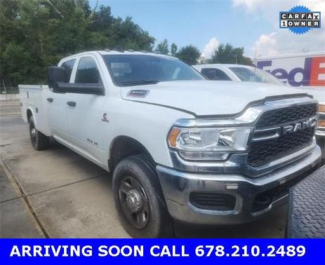 2022 RAM 3500 Tradesman Crew Cab 4x4 8' Box