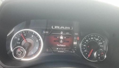 2022 RAM 3500 Tradesman Crew Cab 4x4 8' Box