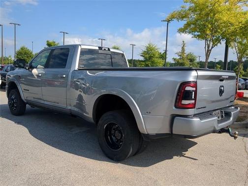 2022 RAM 3500 Limited Crew Cab 4x4 8' Box