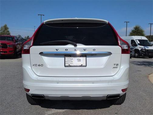 2017 Volvo XC60 T5 Inscription