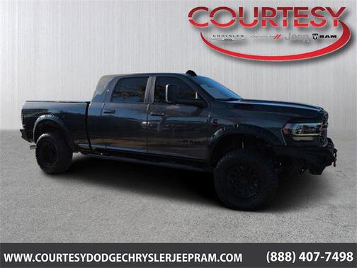 2022 RAM 2500 Big Horn Mega Cab 4x4 6'4'' Box