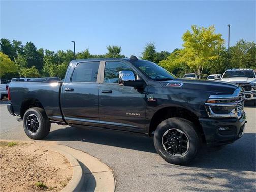 2025 RAM 2500 Laramie Crew Cab 4x4 6'4' Box