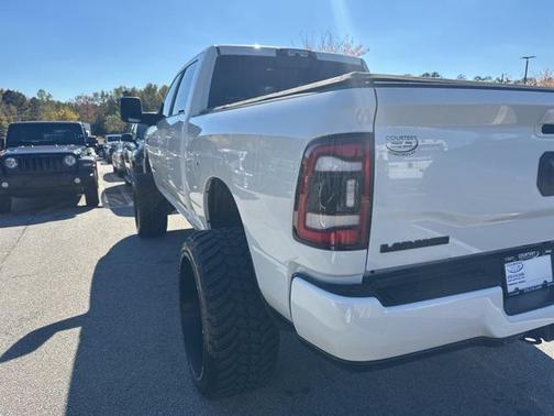 2024 RAM 2500 Laramie Crew Cab 4x4 6'4' Box