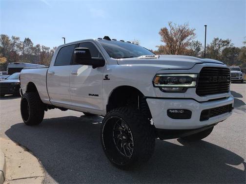 2024 RAM 2500 Laramie Crew Cab 4x4 6'4' Box