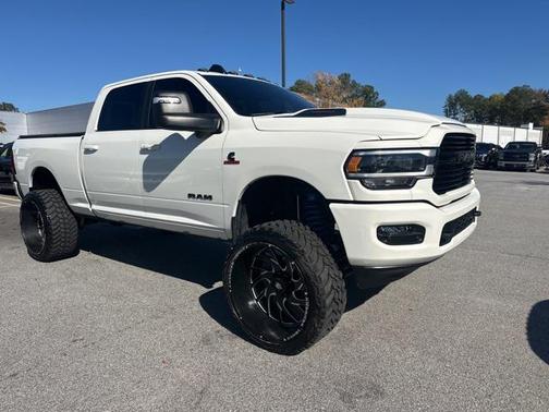 2024 RAM 2500 Laramie Crew Cab 4x4 6'4' Box