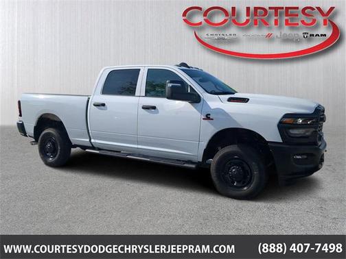 2025 RAM 2500 Tradesman Crew Cab 4x4 6'4' Box