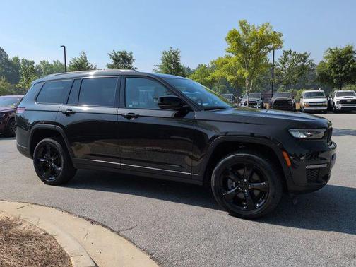 Rocky Mountain Pearlcoat 2024 Jeep Grand Cherokee L Limited