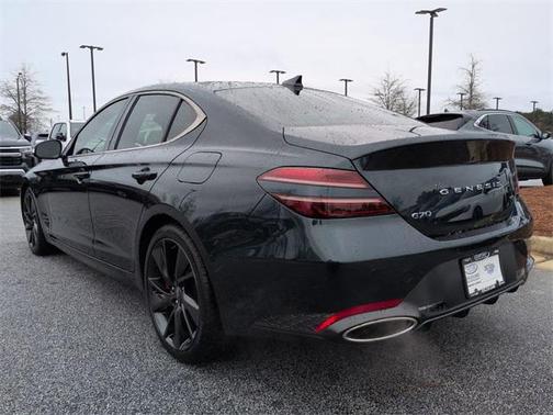 2022 Genesis G70 3.3T RWD