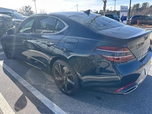 2022 Genesis G70 3.3T RWD