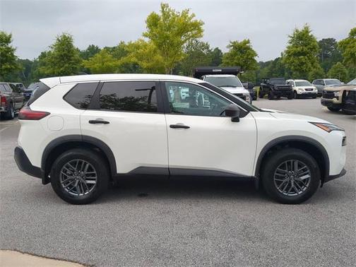 2022 Nissan Rogue S