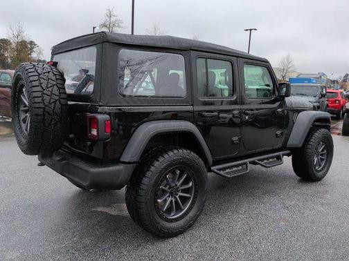 Black Clearcoat 2026 Jeep Wrangler Sport
