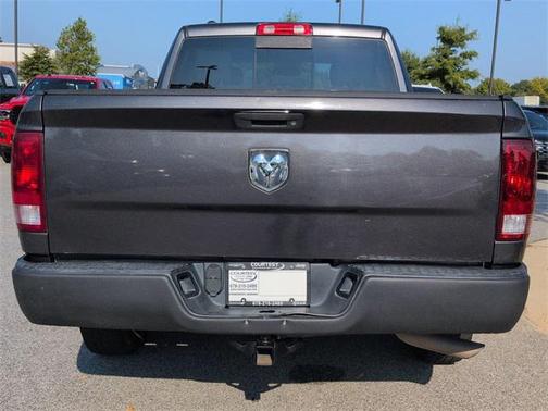 2016 RAM 1500 SLT