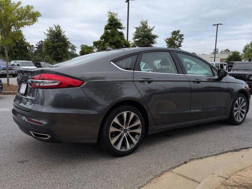 Gray 2019 Ford Fusion SE